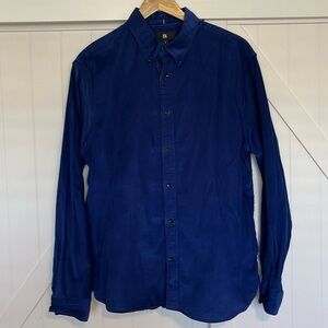 New without tags Banana Republic men’s corduroy long sleeve shirt - standard fit